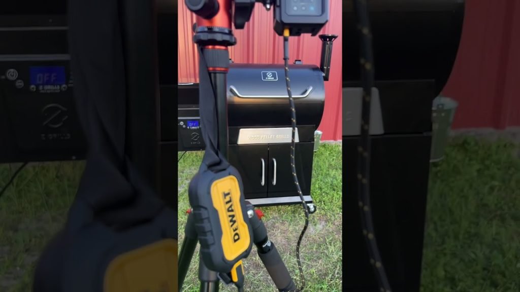 Keep It Charged with the DEWALT 10K mAh Power Bank #dewalttough #tools 6 Keep It Charged with the DEWALT 10K mAh Power Bank #dewalttough #tools