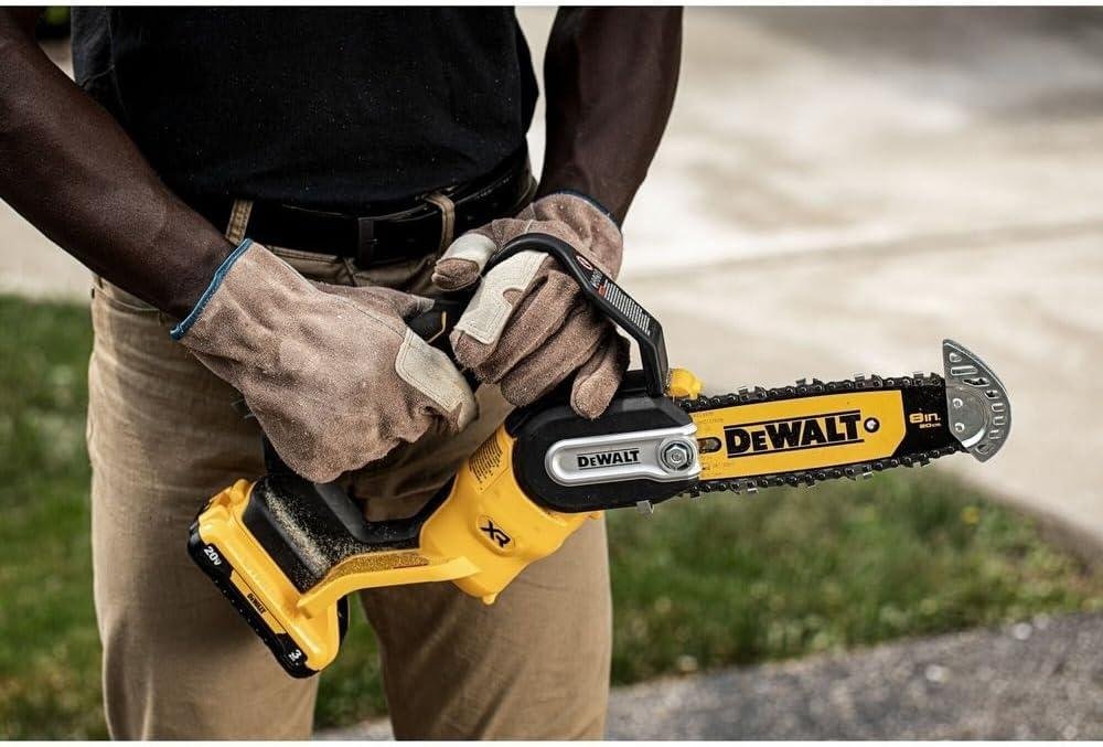 I Tested DEWALT's 8" Pruning Chainsaw-Wow! 8 I Tested DEWALT's 8